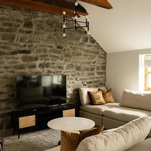 Maison Rasco By Luxury In Transit 4*, Montreal Canada